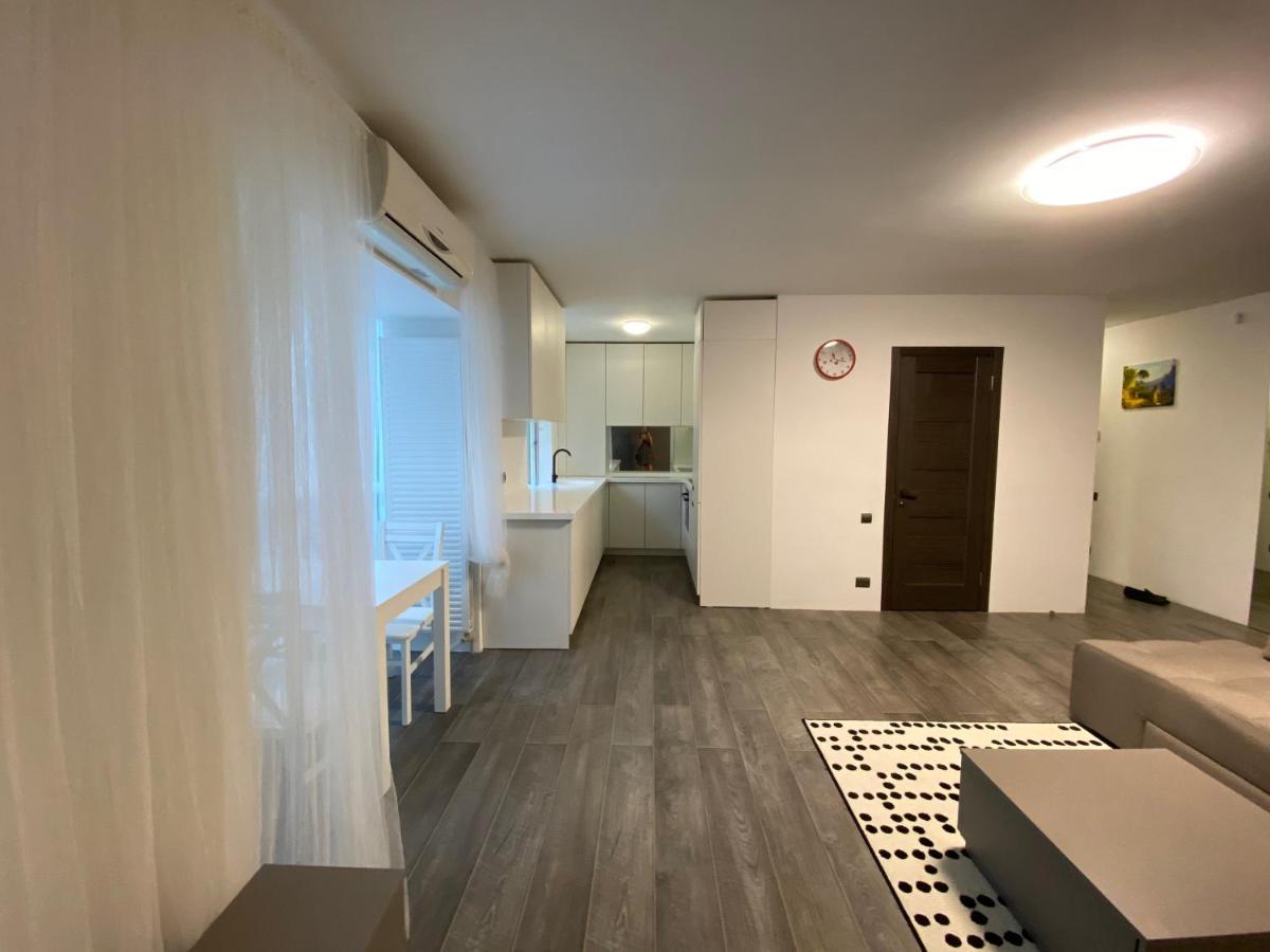 Most City Area Center Charming Apartment Dnipro Exteriör bild